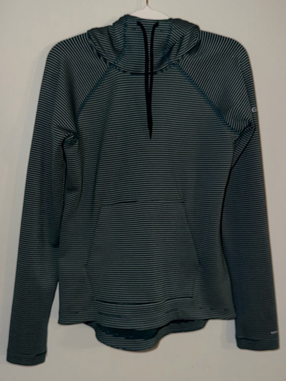 Columbia Omni-Wick Striped Hooded Pullover